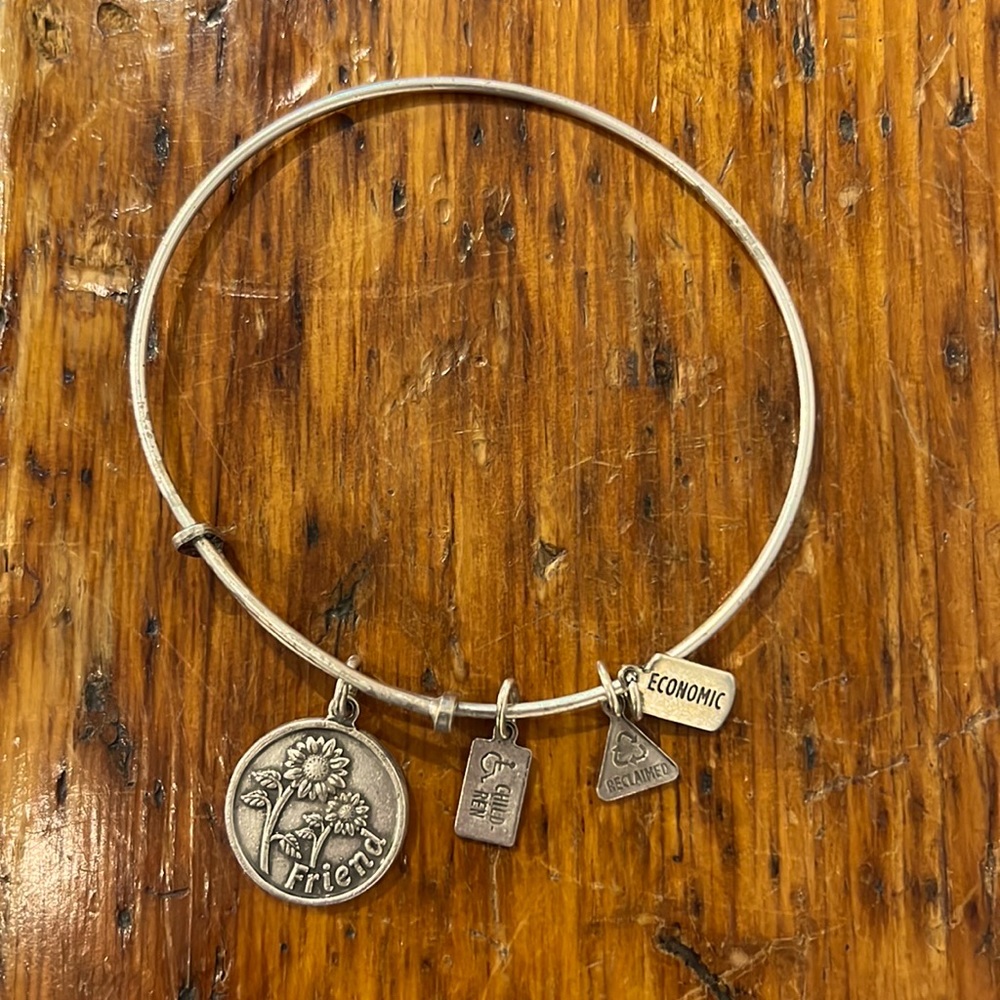 Wind & Fire Friend Bangle